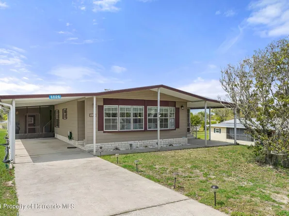 8806 Highpoint Blvd, Brooksville, FL 34613