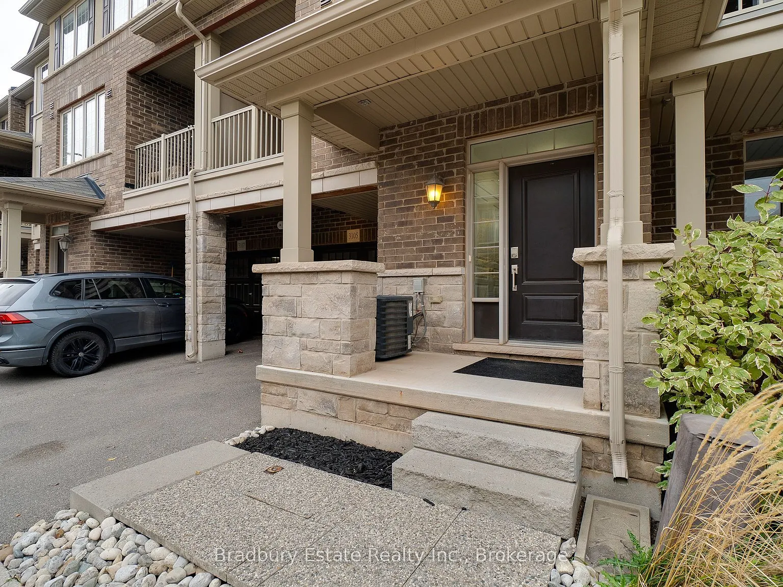 3 bed, $3,200 — Photo 3