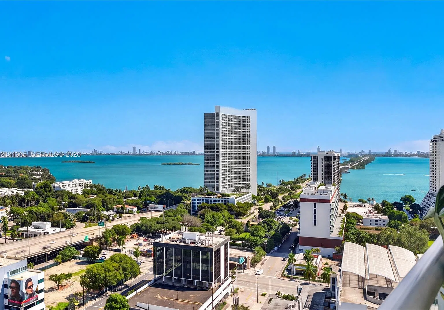 Two Midtown Miami Condo — Photo 1