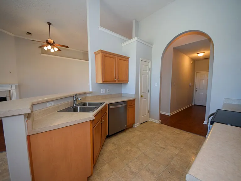 2648 Plum Creek Dr — Photo 12