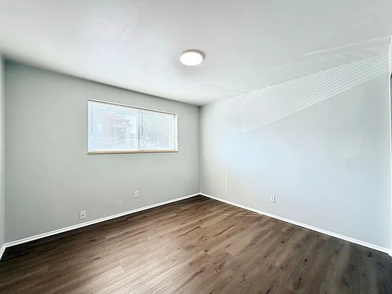 7412-7422 Gravois Ave — Photo 7