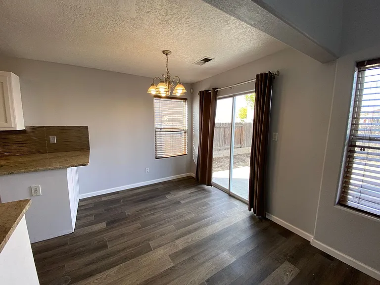 5419 White Reserve Ave SW — Photo 7