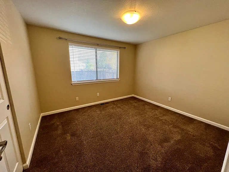 1499 Clough Rd — Photo 14