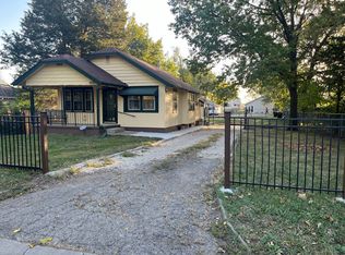 2820 SE Iowa Ave, Topeka, KS 66605