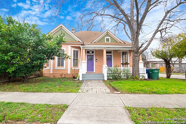 1st image of 121 Daniel St