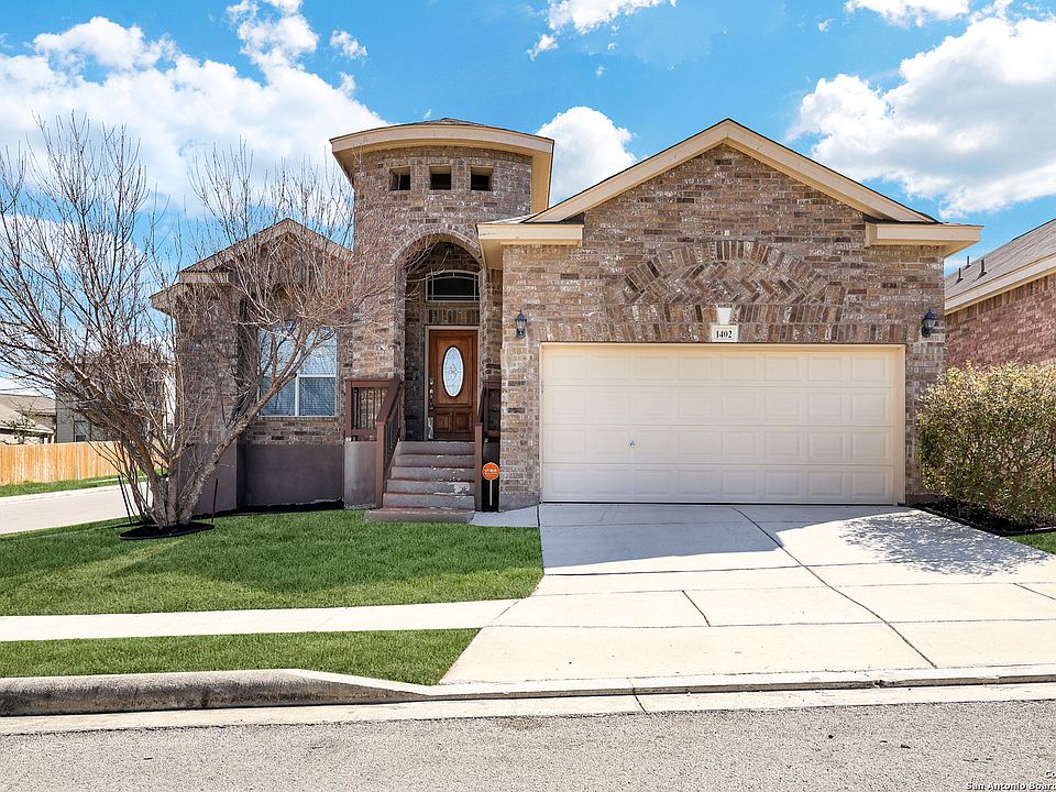 1st image of 1402 KINGBIRD CT