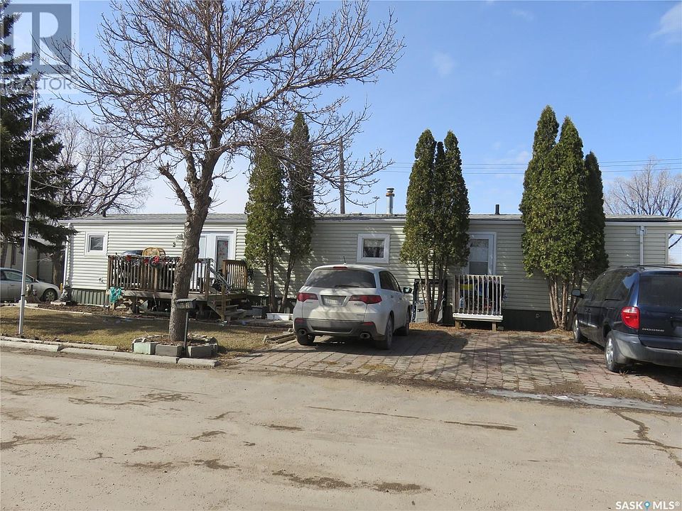 1st image of 1400 12th Ave E #D2