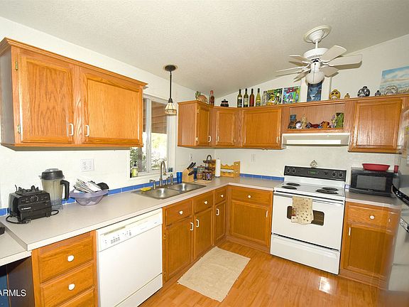 4th image of 33170 S Edwards Ln