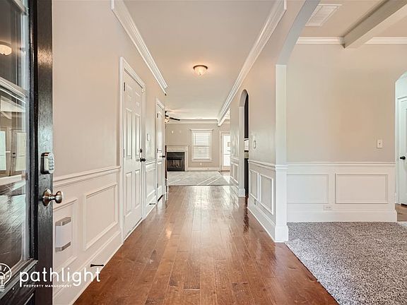 2nd image of 109 Birchwood Ct