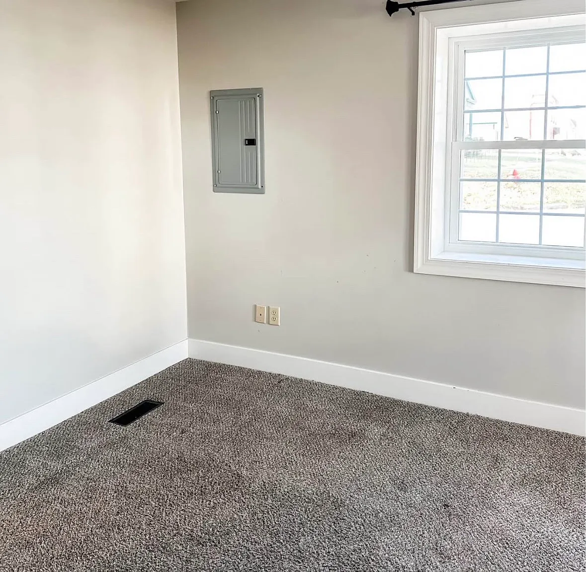 2 bed, 800 sqft, $1,000 — Photo 3