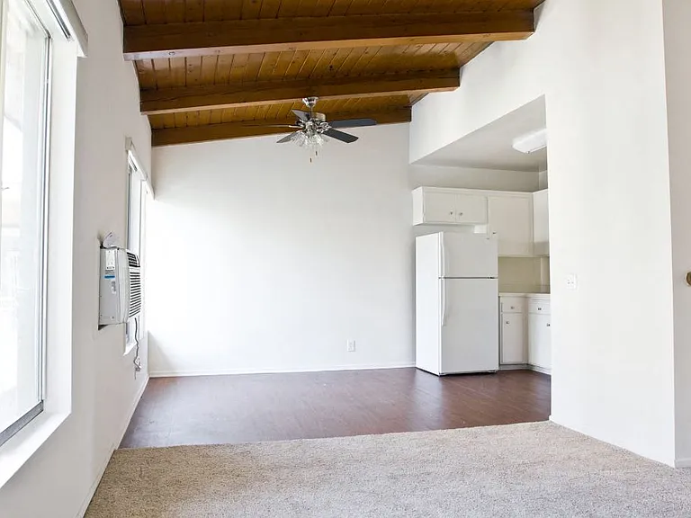 Ravencrest Apartments 1 — Photo 6