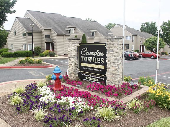 2nd image of 1454 Bradley Dr