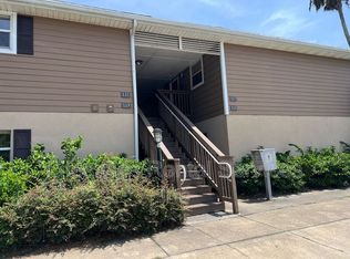 115 Poinsettia St, Atlantic Beach, FL 32233