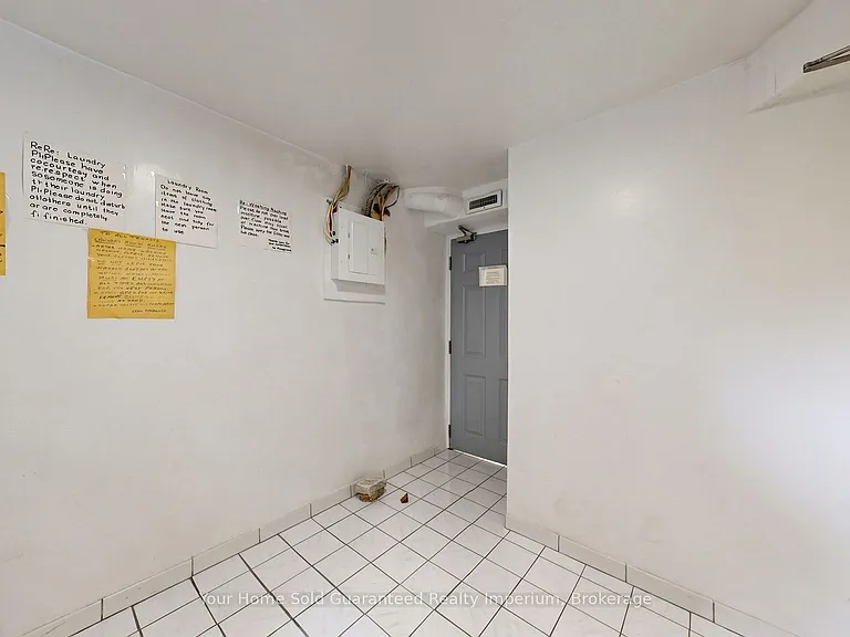 129 Melrose St — Photo 27