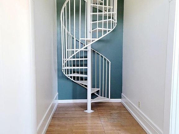 2nd image of 722 S Evans St #4