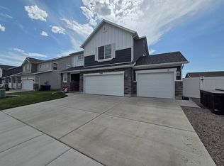 3536 S Bayview Dr, Syracuse, UT 84075