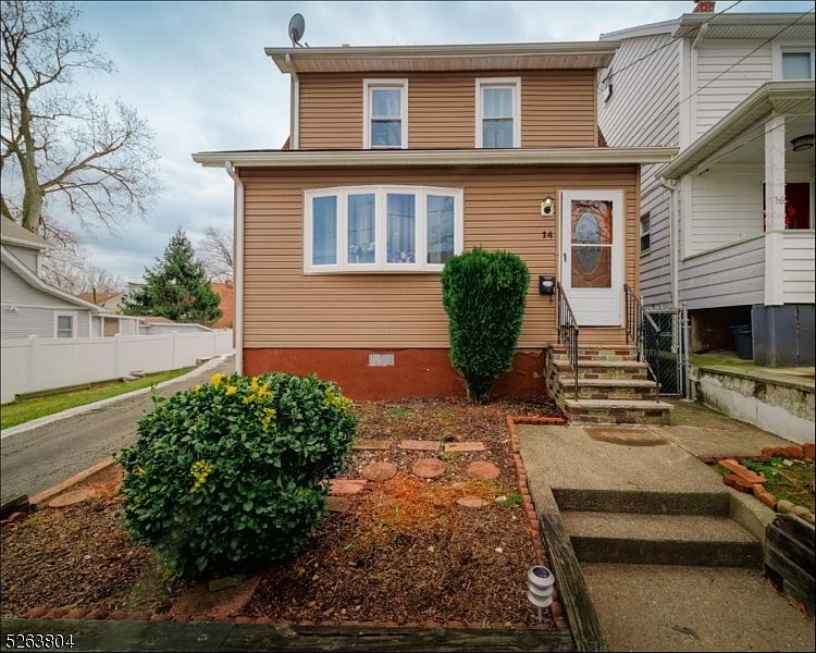 1st image of 14 Park Dr