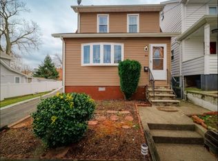 14 Park Dr N, West Orange, NJ 07052