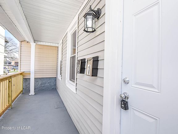 2nd image of 706 Lavelle Ct