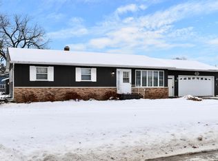 624 7th St W, Wabasha, MN 55981