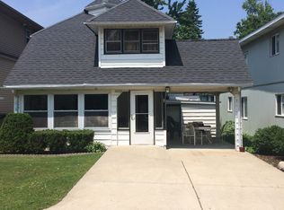 1311 N Gazebo Dr, Delavan, WI 53115