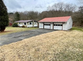 1305 Old State Rd, Apollo, PA 15613