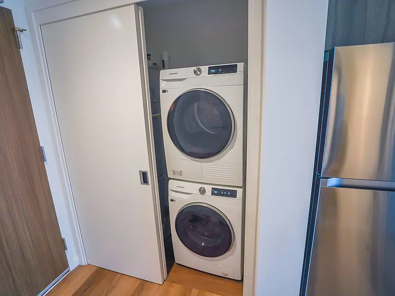 1500 Rycroft St #808 — Photo 2
