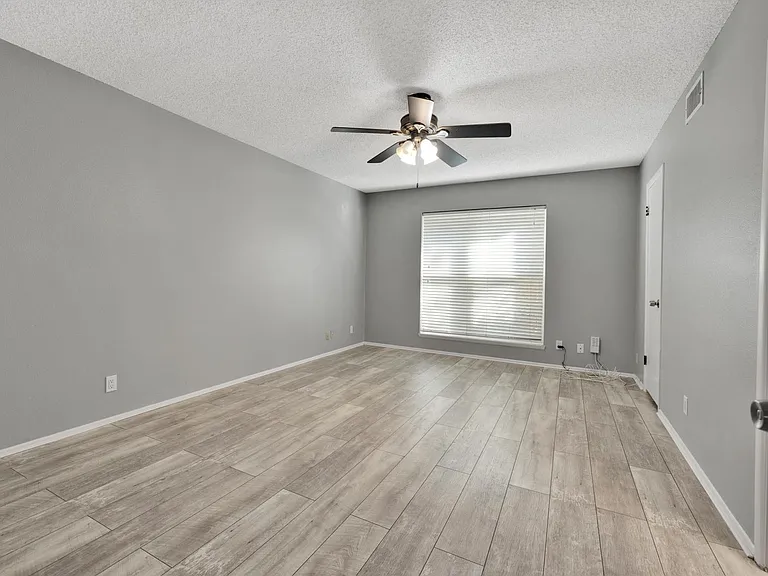 11506 Whisper Cir — Photo 10