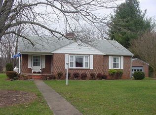 185 Pine View St, Patrick Springs, VA 24133