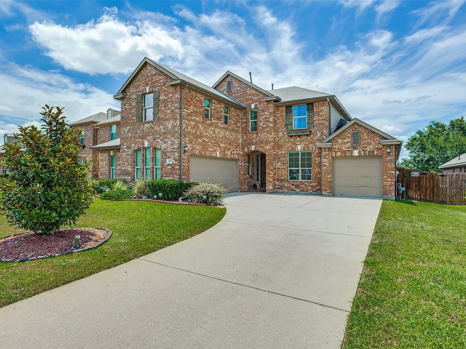 たまページです 6409 Tuckers Pl, Rowlett, TX 75089 | Zillow