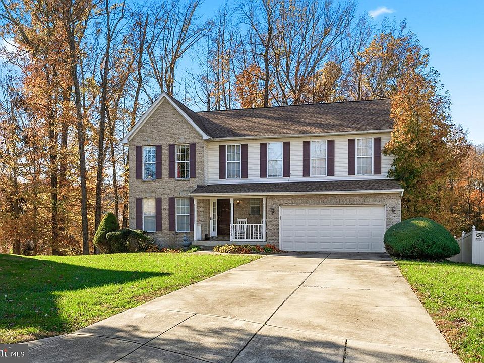 1st image of 2609 Larissa Ct