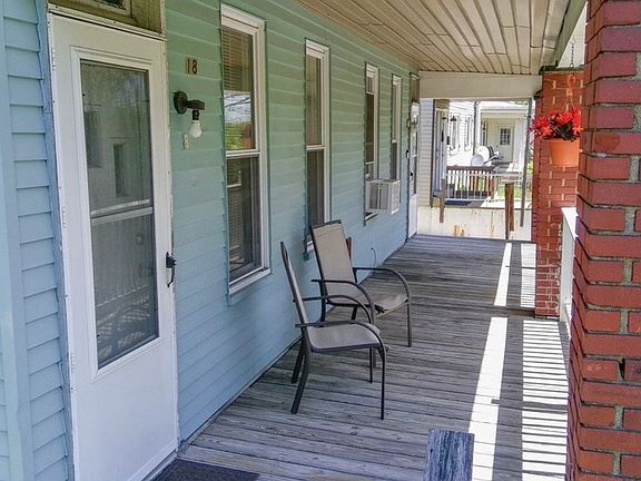 3rd image of 18 Foster Ave