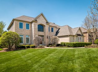 811 Mason Ln, Lake In The Hills, IL 60156