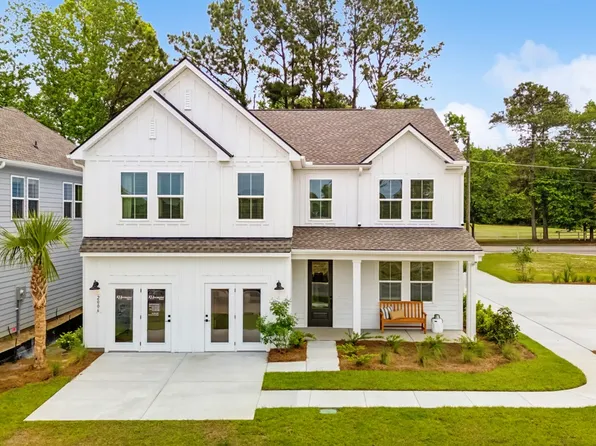 2082 McGuire Ln, Hollywood, SC 29449