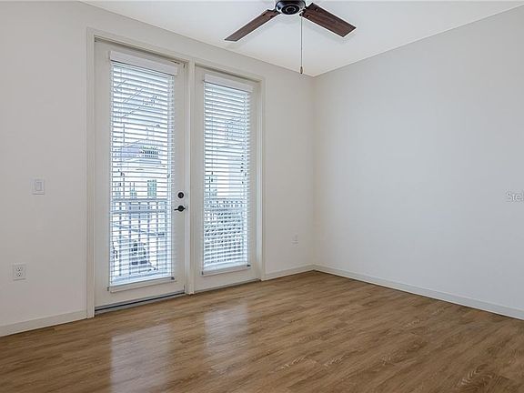 5th image of 1915 Lakemont Ave Unit 101