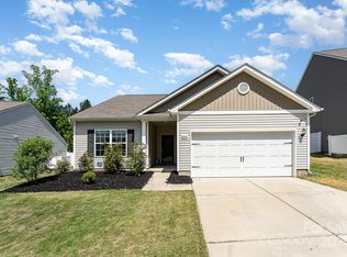 8316 Highgate Dr, Charlotte, NC 28215