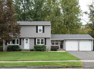 136 Thistle Ln, Southington, CT 06489