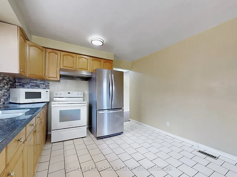 225 Pineway Blvd #UPPER — Photo 10