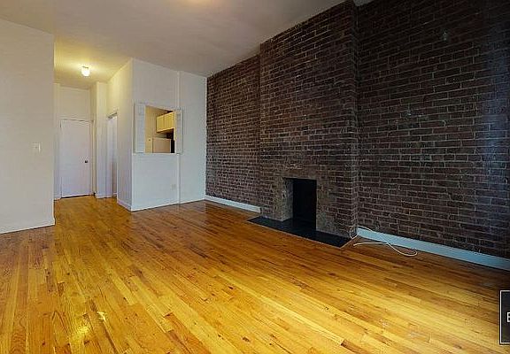 3rd image of 348 E 87th St APT 3B