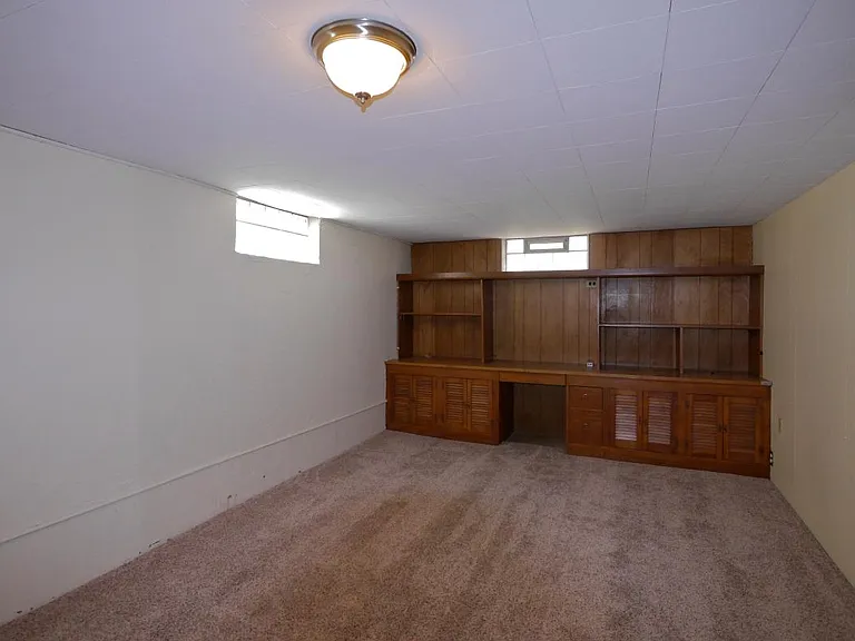 602 Huntmere Dr — Photo 16