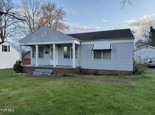 1844 Fairoaks Rd, Kingsport, TN 37664