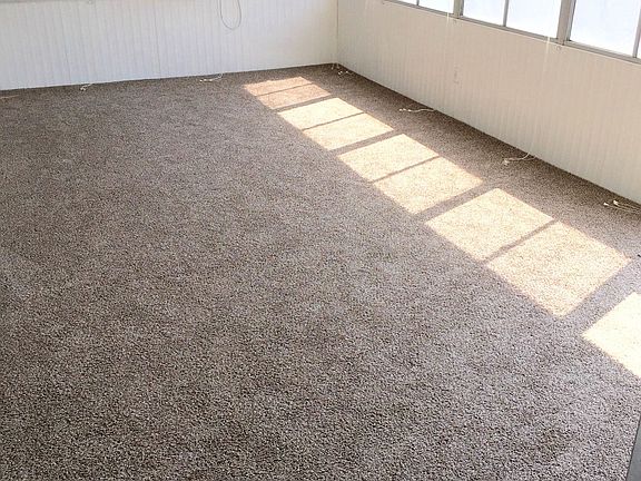 BONUS: Bright, Airy Sunroom