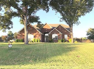 7809 Oak Creek Ln, Denton, TX 76208