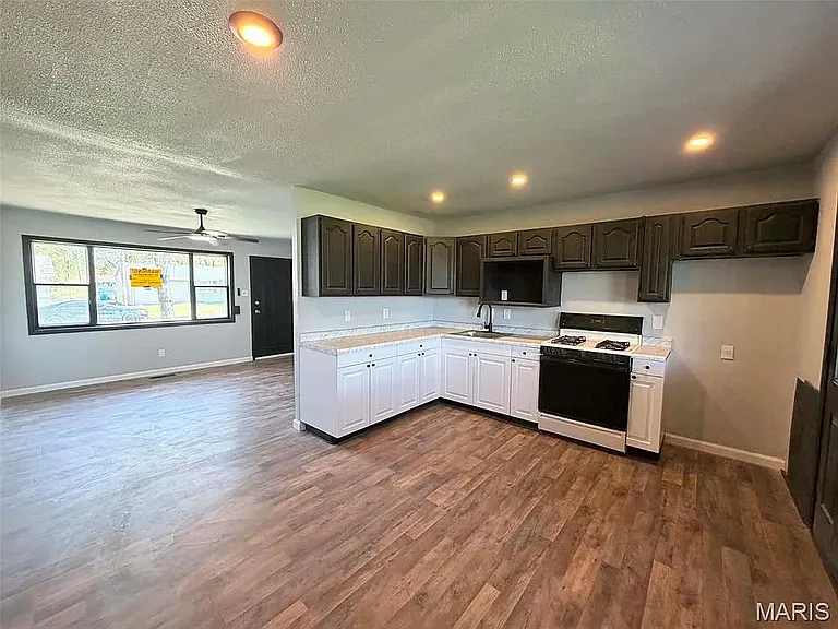 1150 Price St — Photo 6