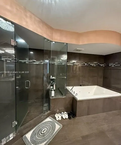 18911 Collins Ave #2804 — Photo 31