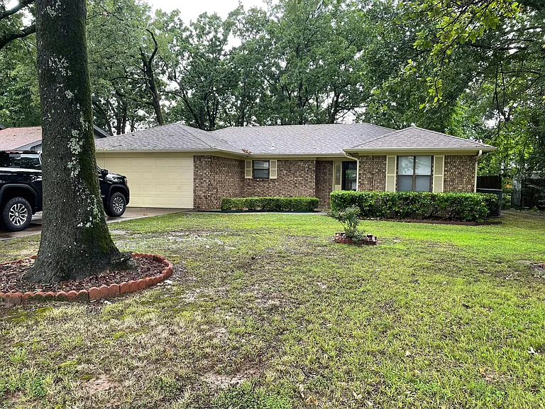 8704 Harvard Dr — Photo 3