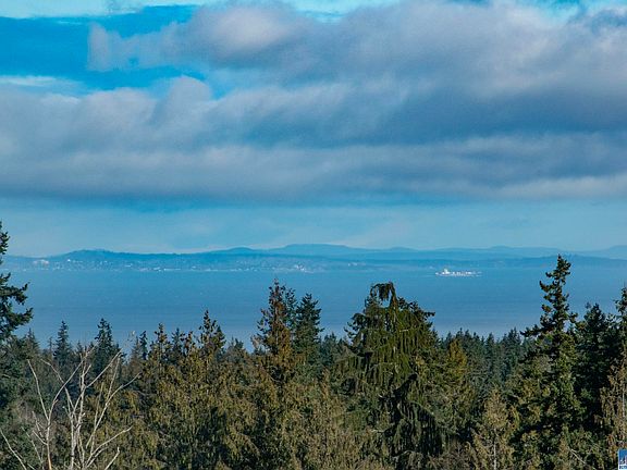 2nd image of 242 Watershed Rd