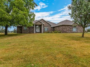 1238 Shipman Rd, Taneyville, MO 65759