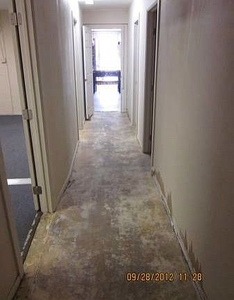 4th image of 1042 S Santa Fe Ave