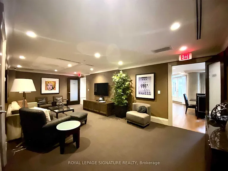 1717 Avenue Rd #322 — Photo 16